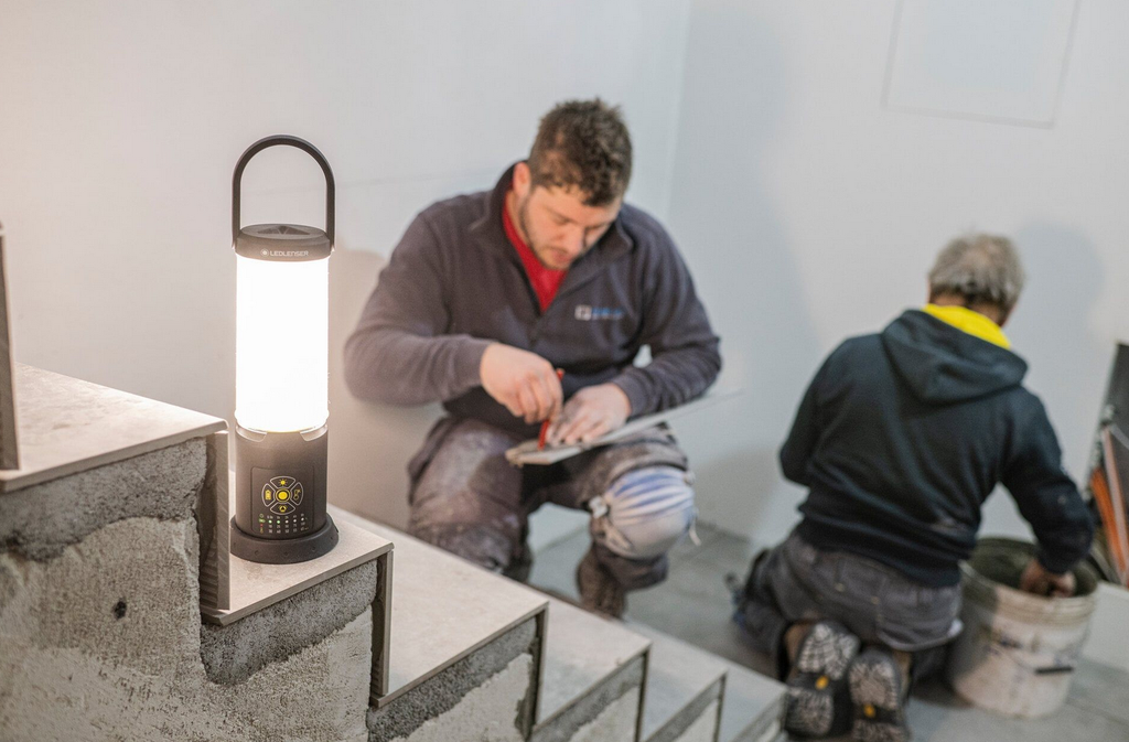 LEDLENSER Arbeits-Laterne AL10R Work im Koffer | wiederaufladbar